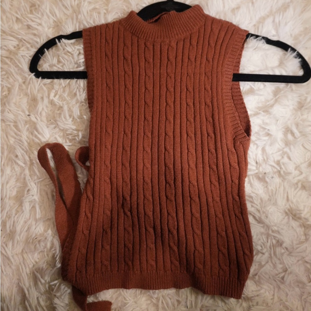 Windsor Rust Cable Knit Crop Top